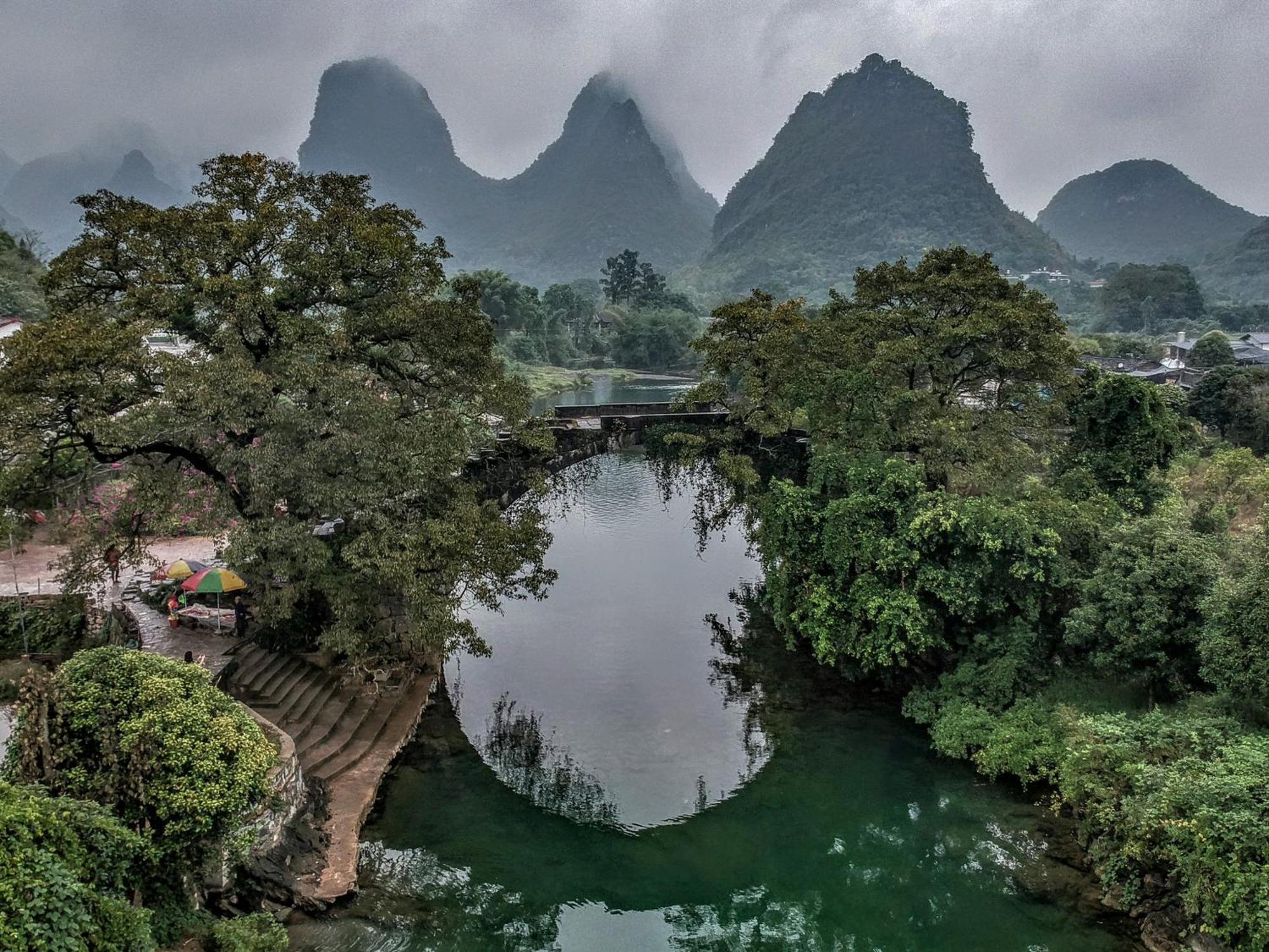 Отель Yangshuo Mountain Retreat Экстерьер фото